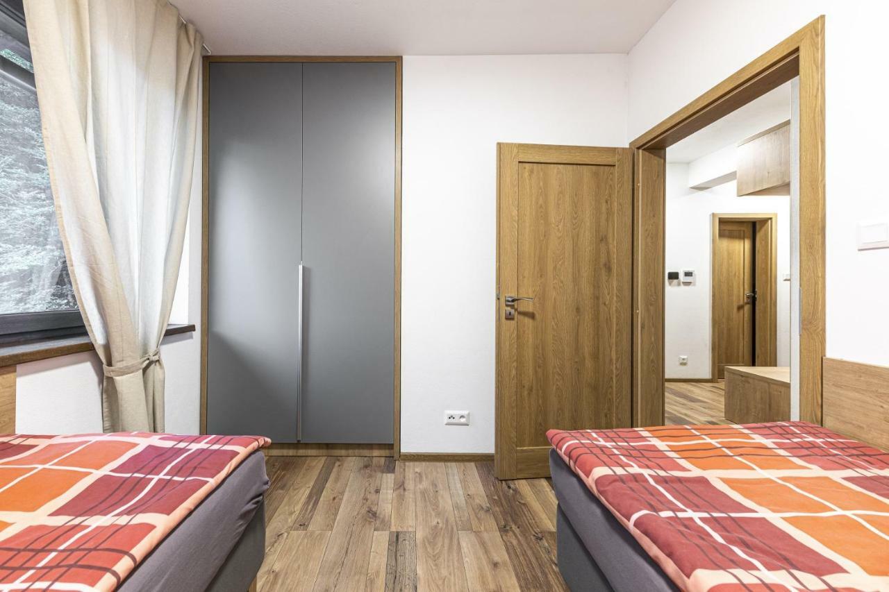 Apartmanovy Dom Poludnica - Chopok Juh Тале Екстер'єр фото